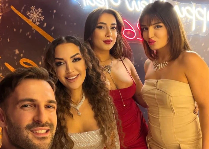 İŞ KADINI SEDA G&Ouml;ZEN DOĞUM G&Uuml;N&Uuml;N&Uuml; DOSTLARIYLA KUTLADI